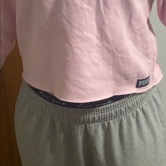 EUC VS Pink Hoodie XS+VS Stripe sparkle✨ wallet+slouch socks🧦NEW - Picture 16 of 16